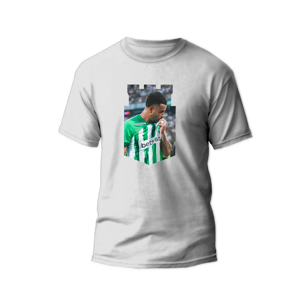 Camiseta Cardona besando el escudo